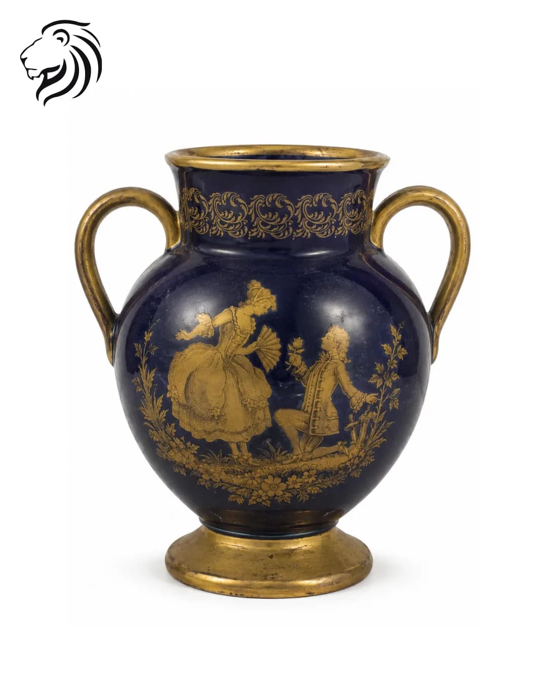 Vase bleu clair à décor doré