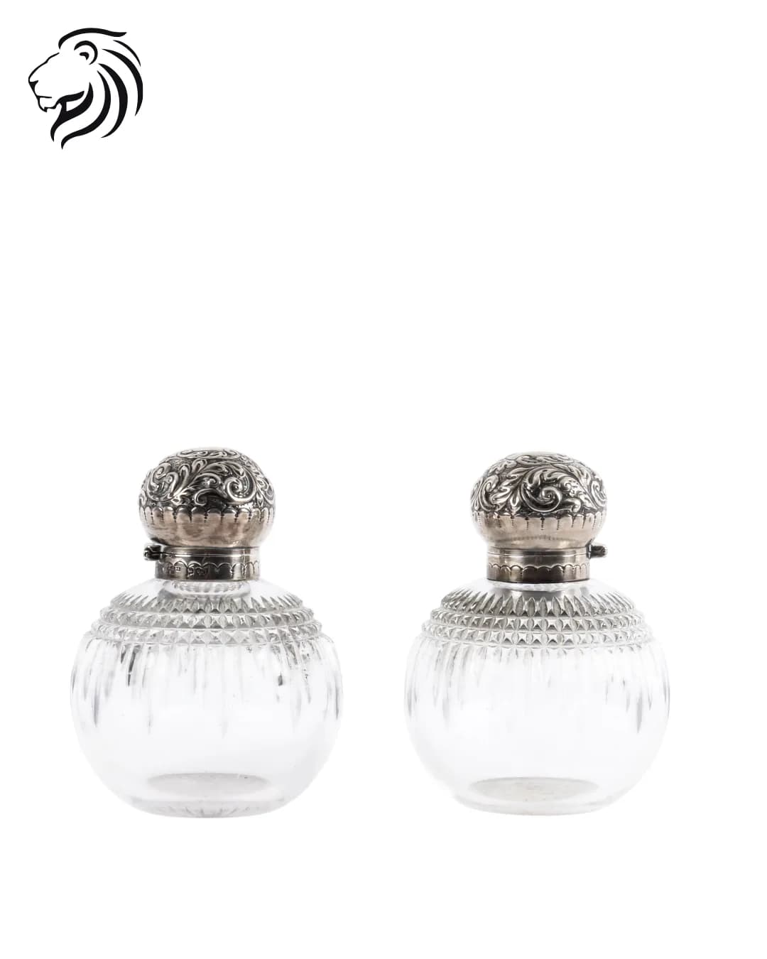 Paire de flacons de toilette en cristal et argent