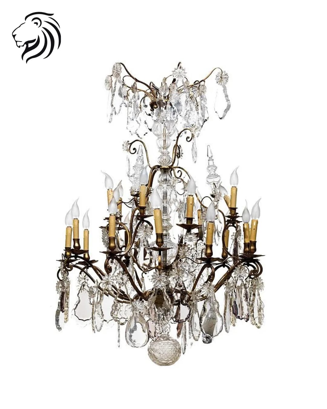Lustre en cristal à vingt-quatre lumières