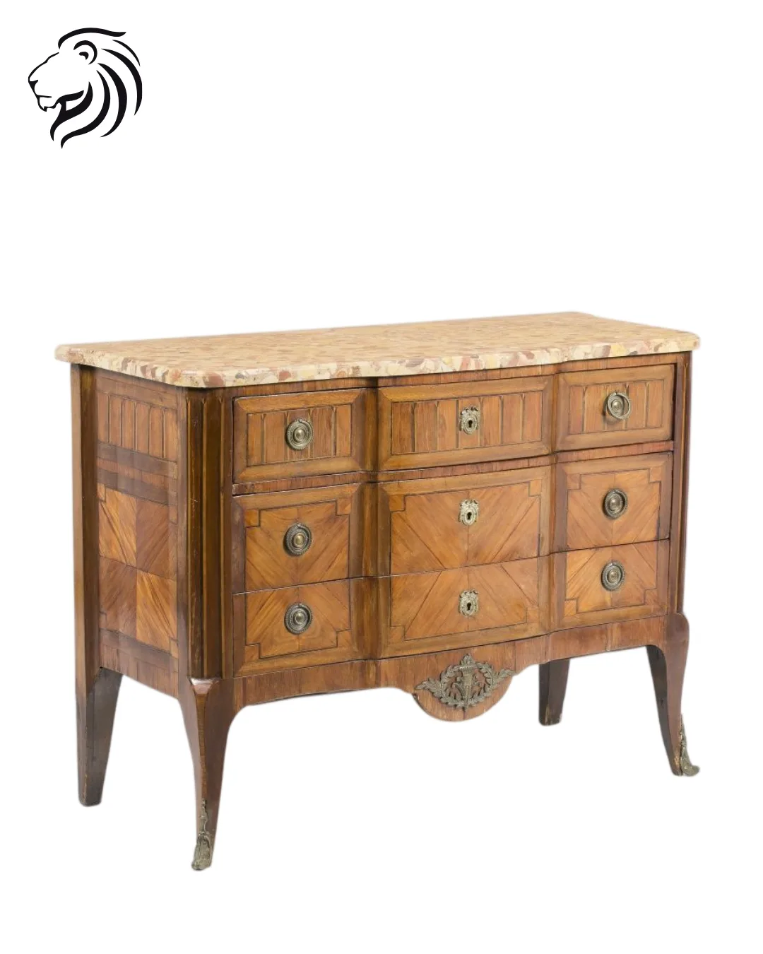 Commode à ressaut central à cinq tiroirs