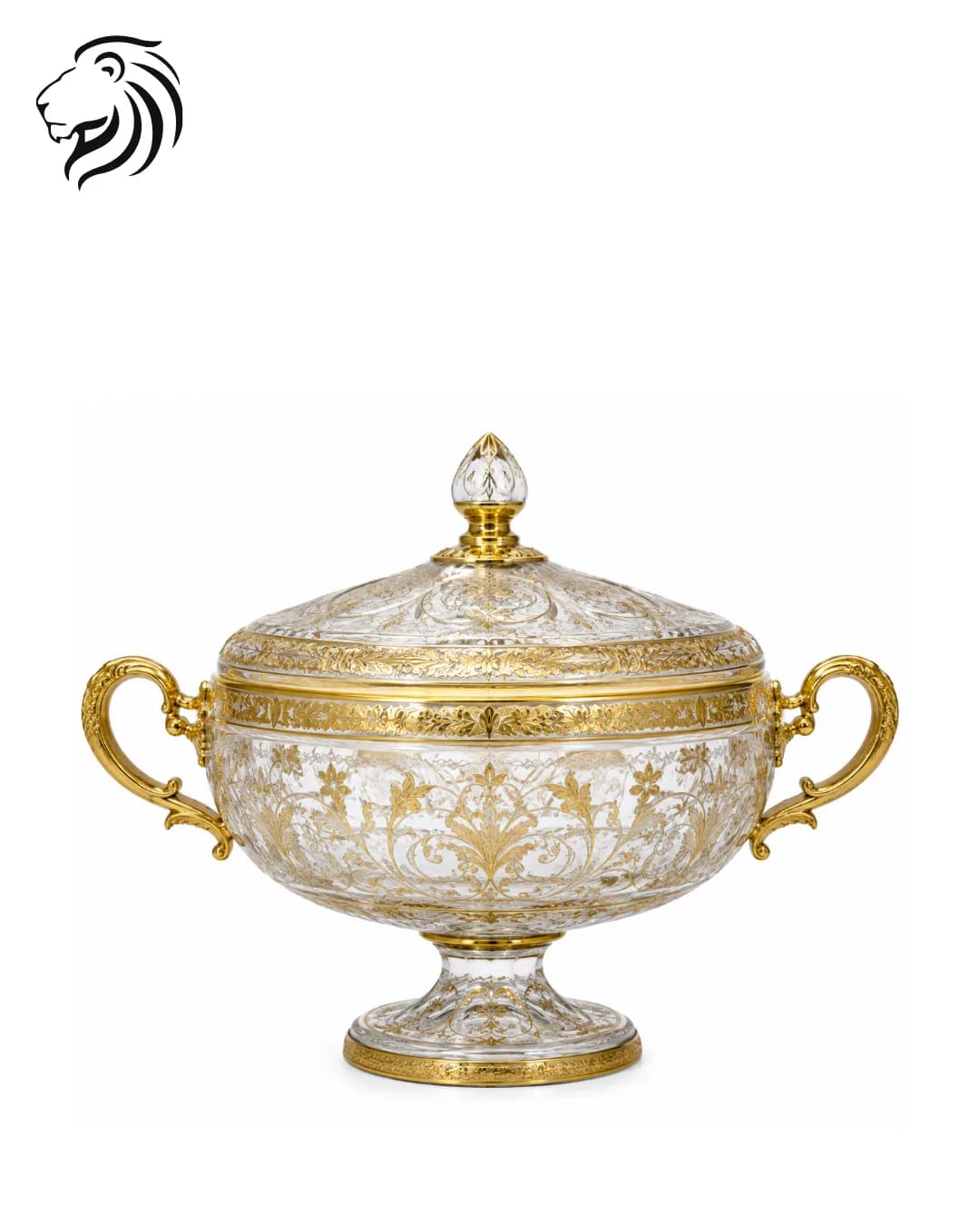 Coupe couverte en cristal gravé et doré