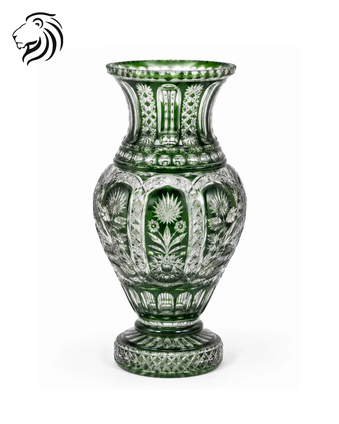 Important vase en cristal taillé doublé vert