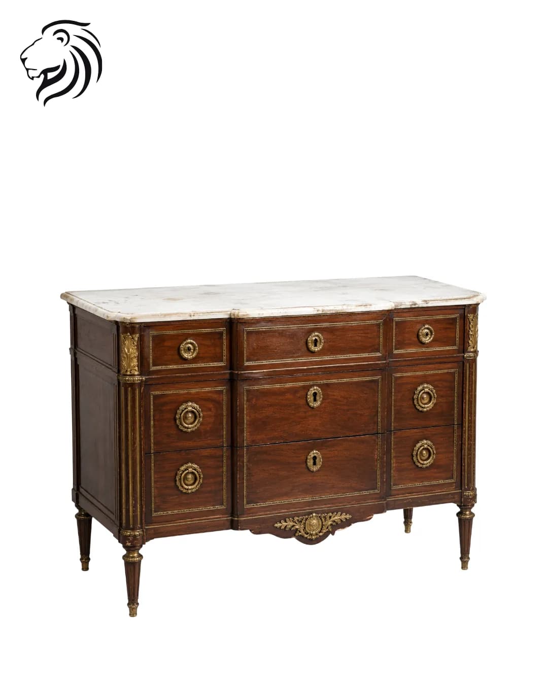 Commode à façade en ressaut de style Louis XVI