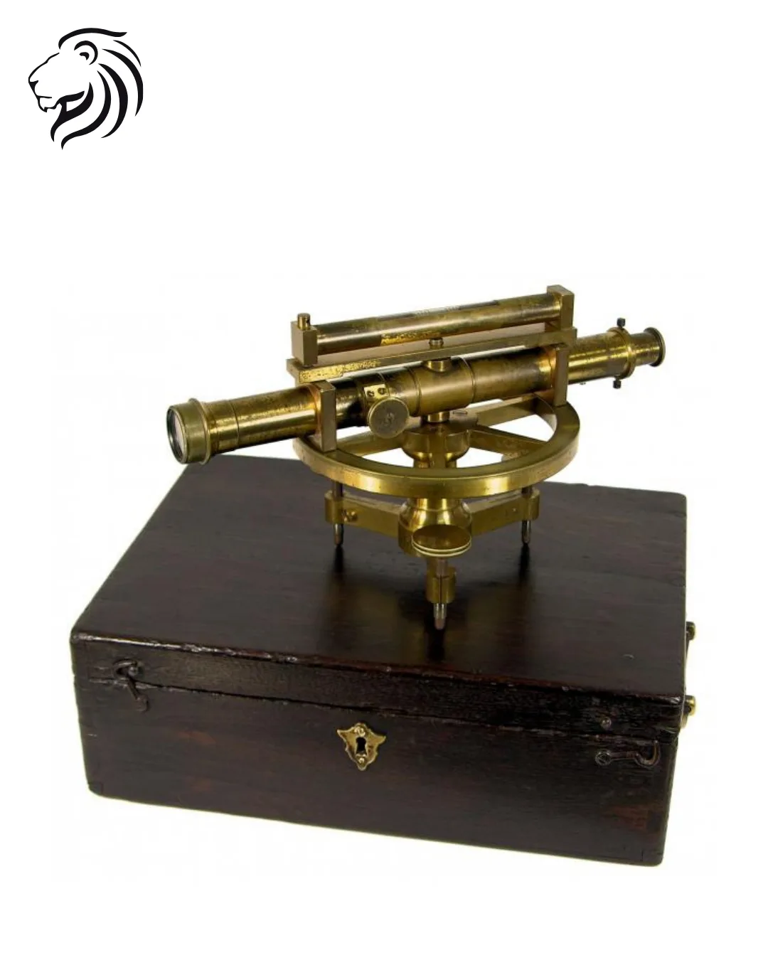 Théodolite en laiton dans son coffret
